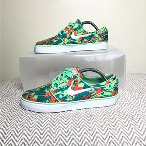 Meet your Posher, Coleton